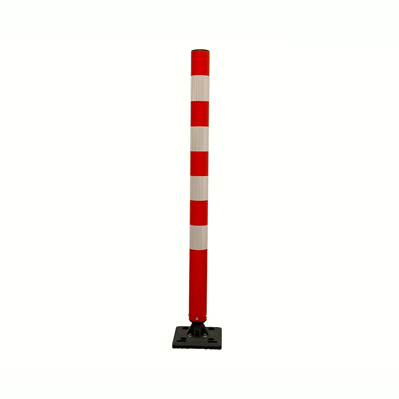 Pinta-asennettava liikenteen rajaustolppa ruuvattavalla pohjalla